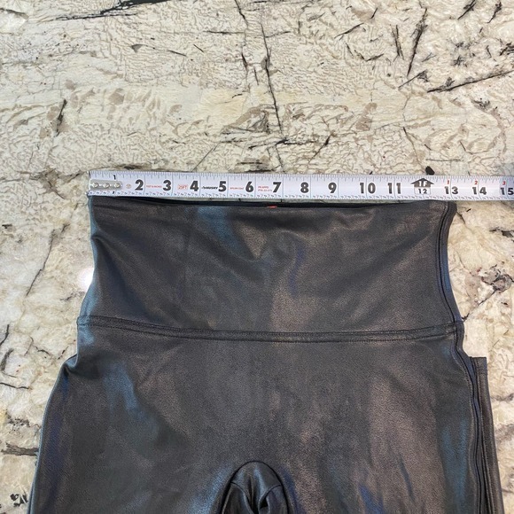 Spanx Faux Leather Leggings Size Medium‎ - Picture 7 of 8